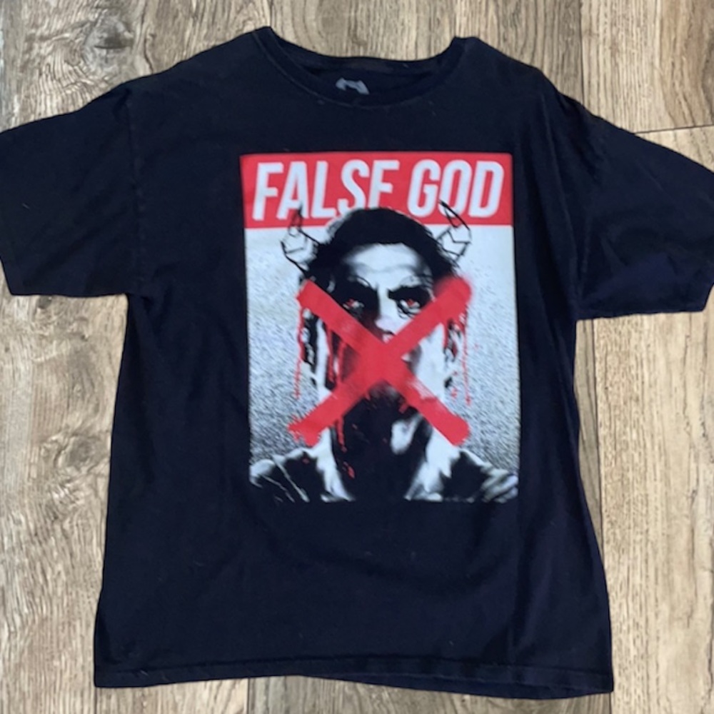 Batman v Superman graphic tee
